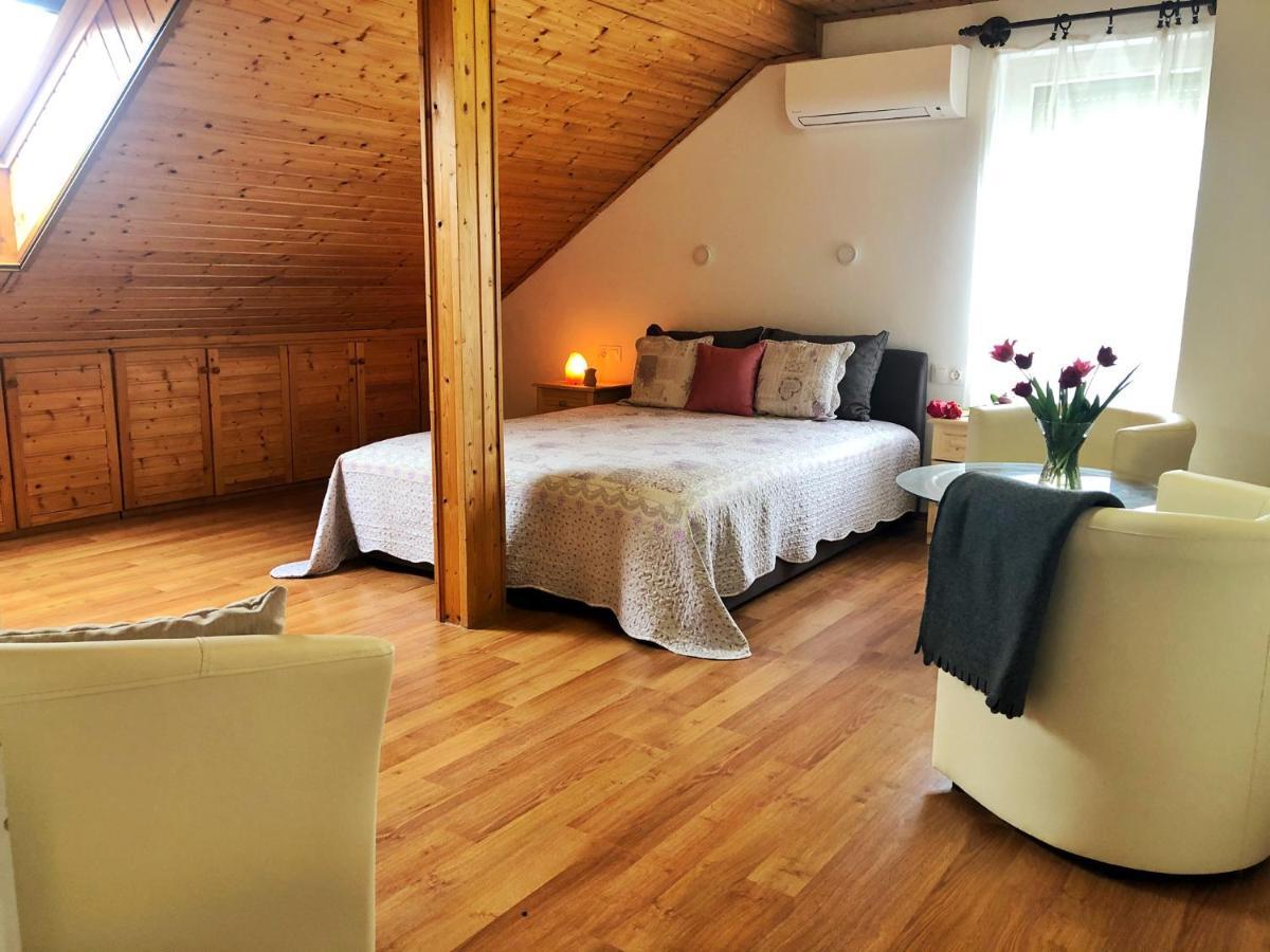 Balaton Apartman Paloznak Esterno foto
