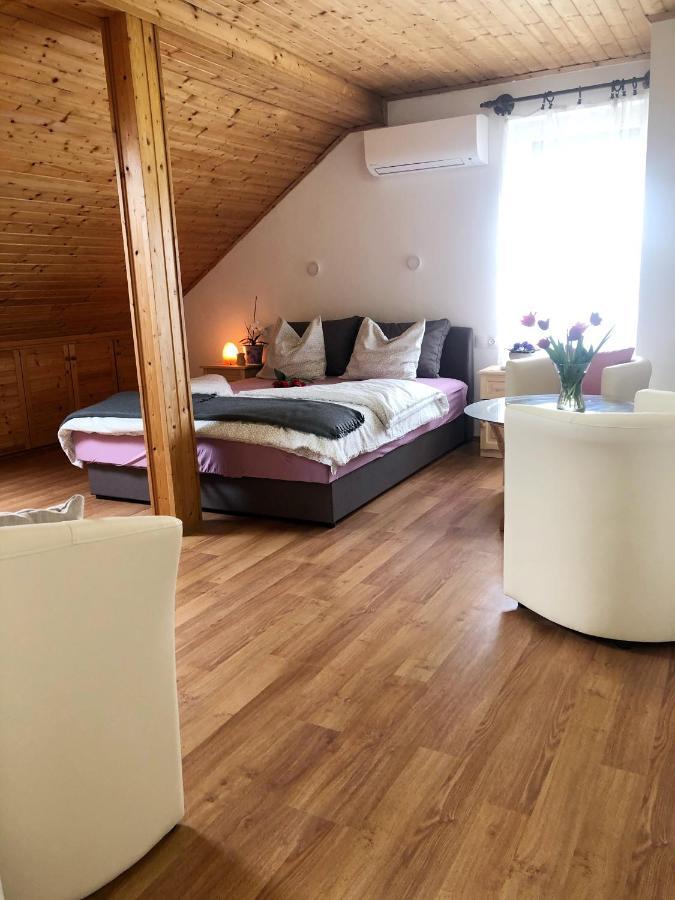 Balaton Apartman Paloznak Esterno foto