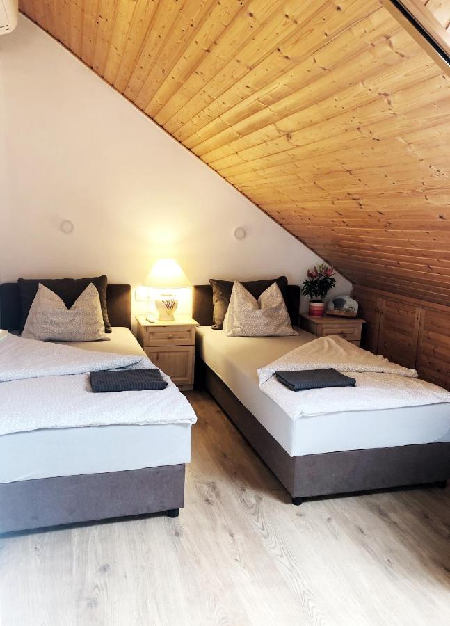Balaton Apartman Paloznak Esterno foto